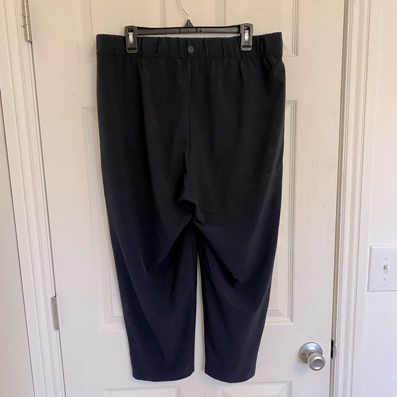 2/$10 Talbots athletic capris - Picture 4 of 7